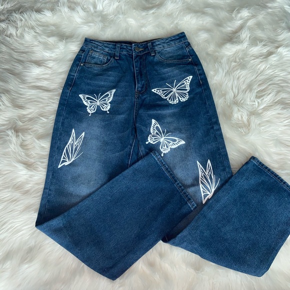 SHEIN Denim - NWOT Butterfly straight leg jeans